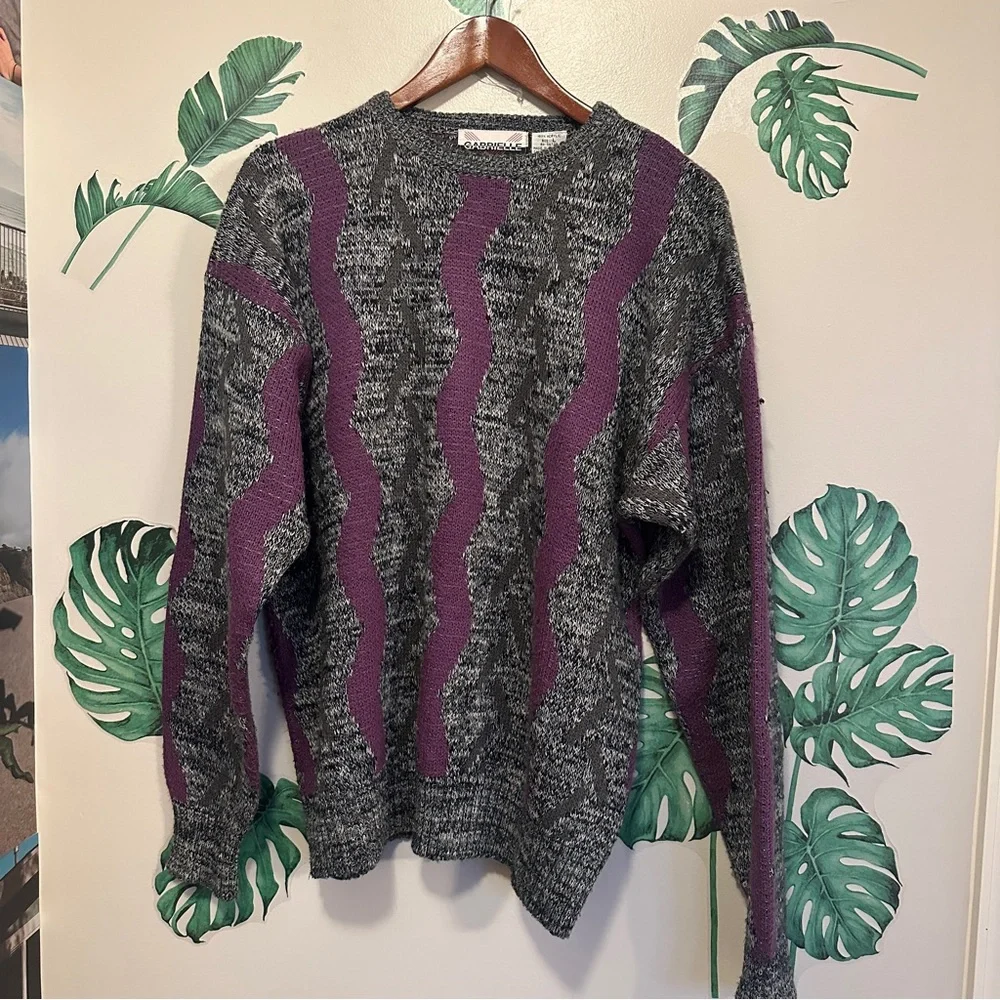 Vintage Striped Crewneck Sweater - Picture 3 of 7